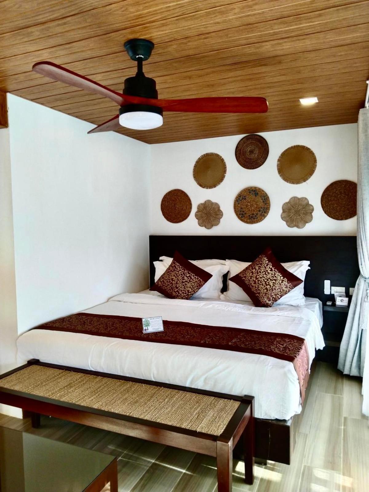 Commander Suites De Bohol Panglao Exterior photo