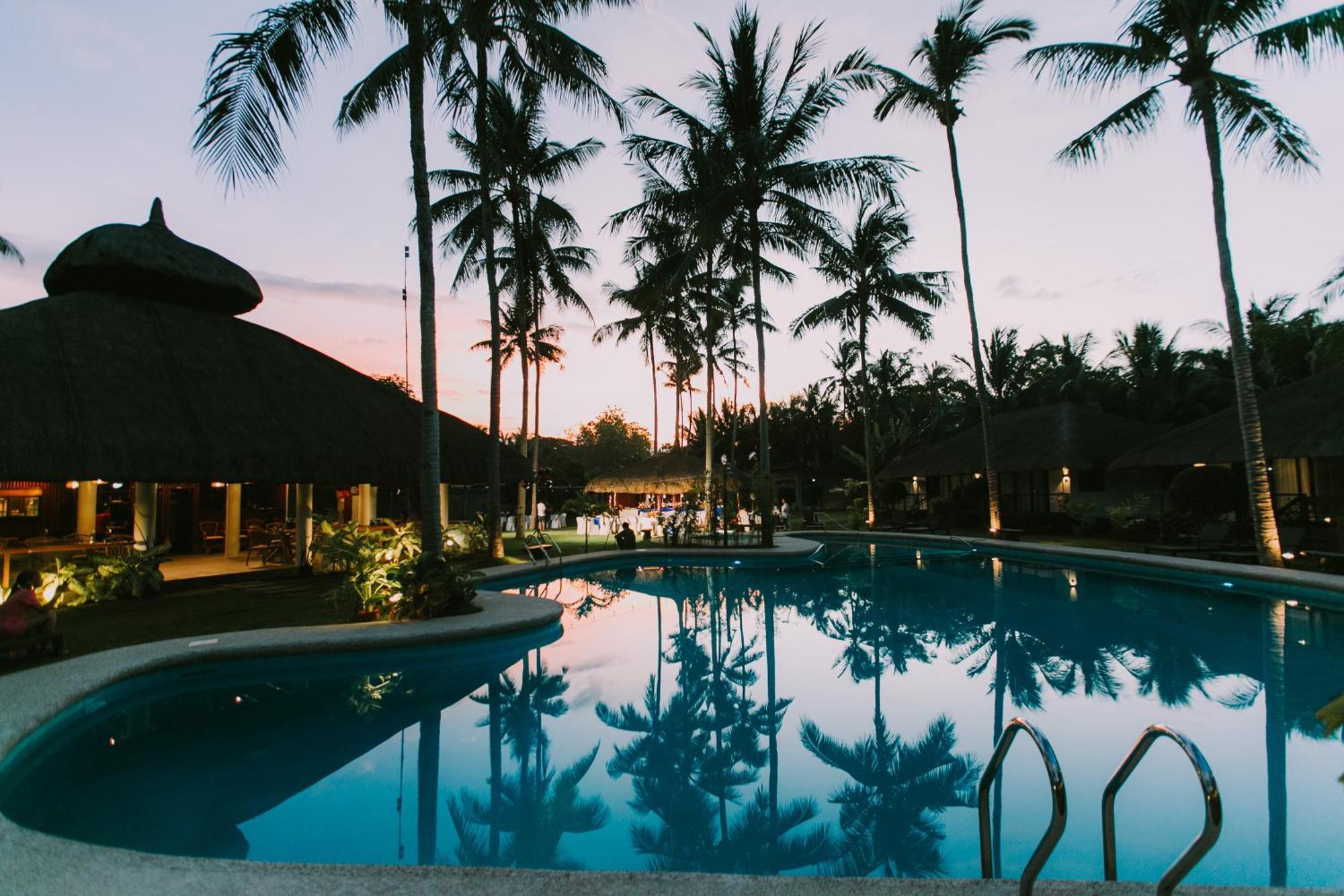 Commander Suites De Bohol Panglao Exterior photo