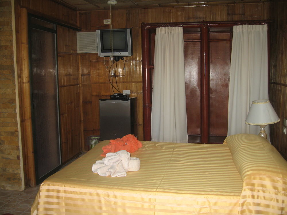 Commander Suites De Bohol Panglao Exterior photo